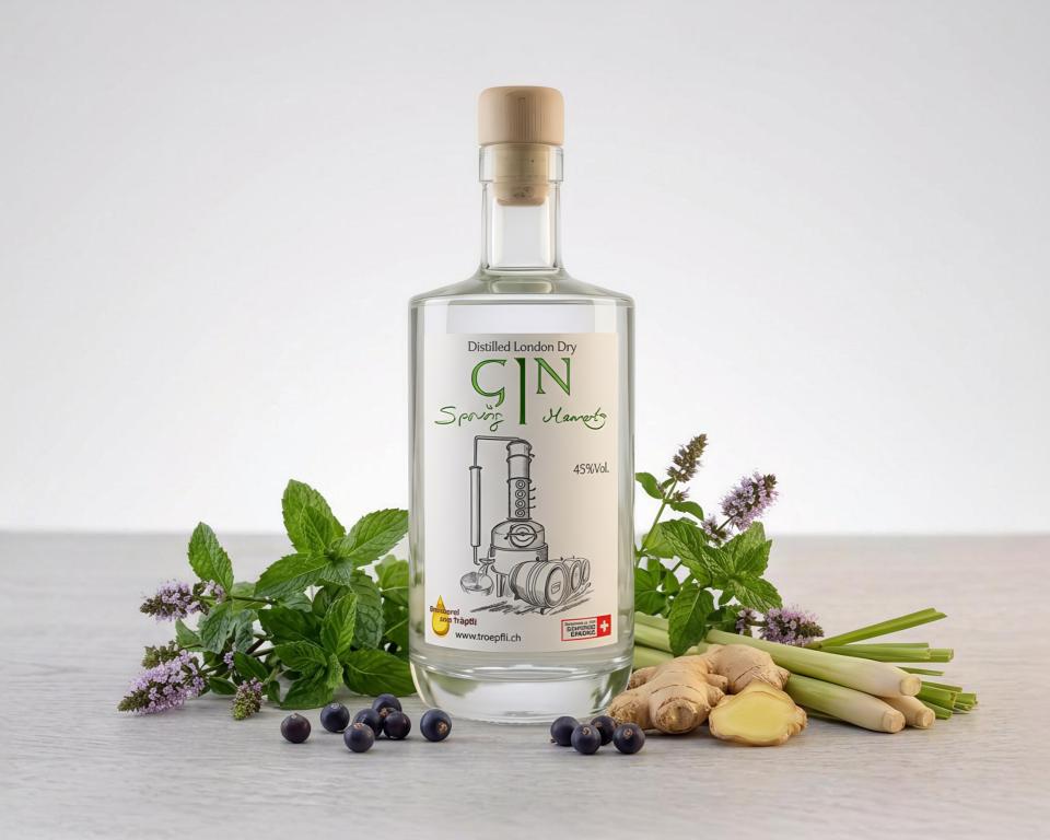 Gin Spring Moments